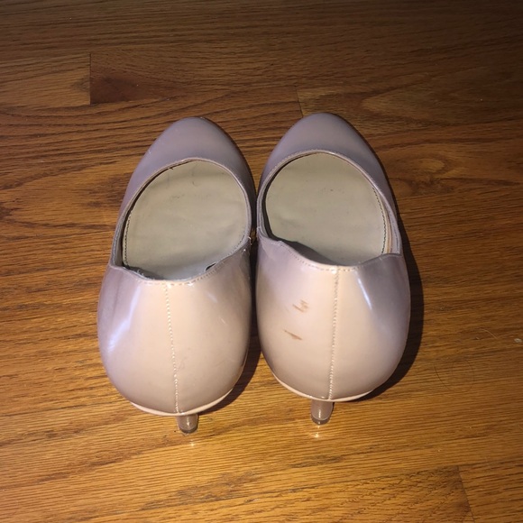 Women’s Steve Madden Nude Pump Heels - Picture 3 of 3